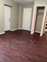 101 S Elm St in Pittsburg, KS - Building Photo - Building Photo