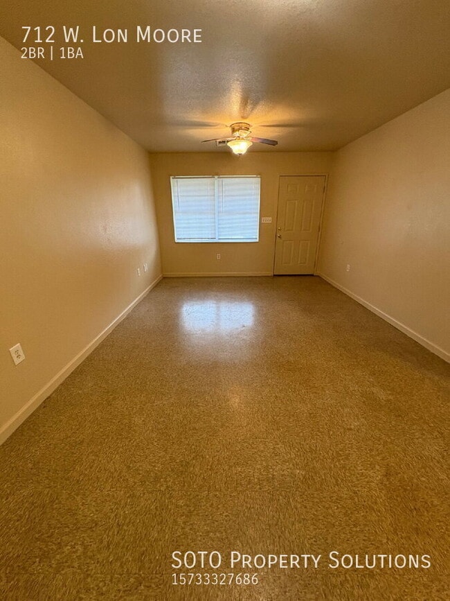 712 Lon Moore St in Charleston, MO - Building Photo - Building Photo