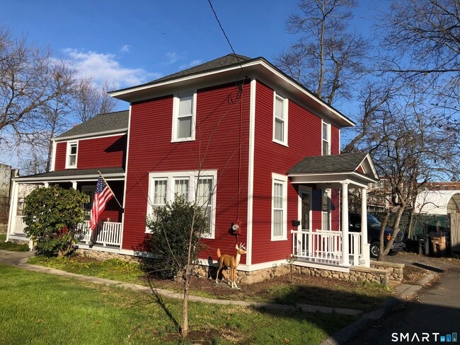 16 Cowing Terrace in Stamford, CT - Building Photo - Building Photo