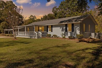 1106 Bullard St in Elizabethtown, NC - Building Photo - Building Photo