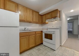 11214 Heron Pl in Waldorf, MD - Building Photo - Building Photo