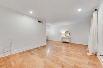 7732 Meadow Rd in Dallas, TX - Building Photo - Building Photo