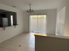 201 Drawbridge Ln in Valrico, FL - Building Photo - Building Photo