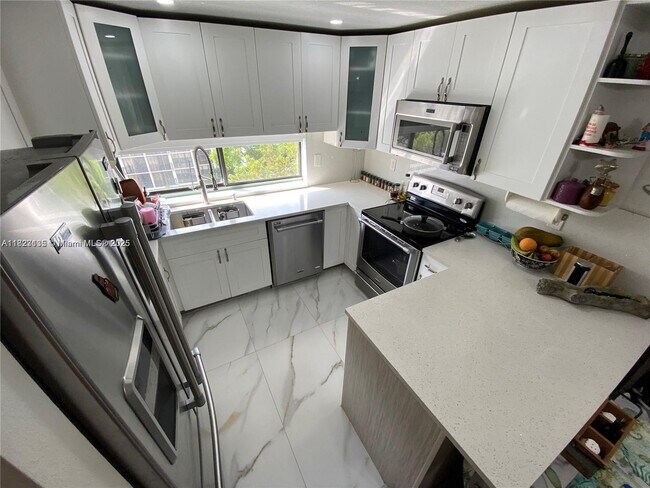 property at 17021 N Bay Rd