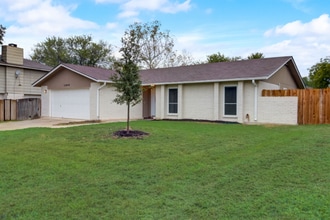 13614 Larkbrook St in San Antonio, TX - Building Photo - Building Photo