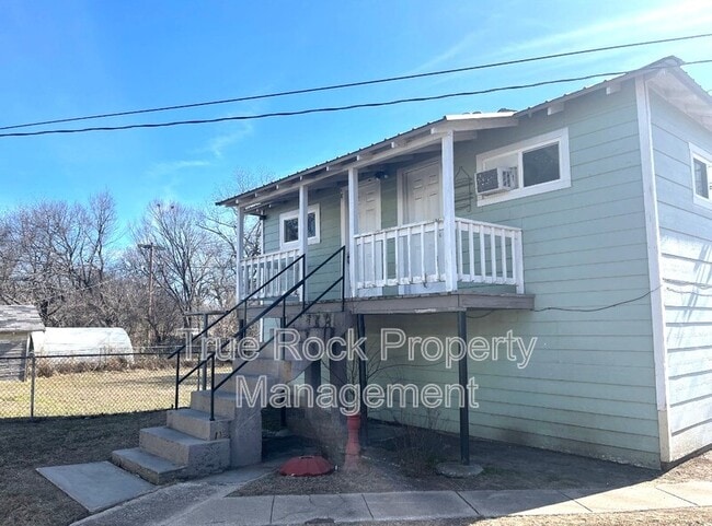 property at 531 W 9th St