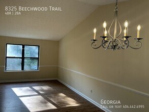 8325 Beechwood Ct in Riverdale, GA - Foto de edificio - Building Photo