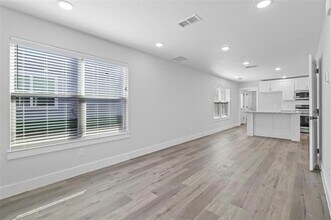 224 W Bond St in Denison, TX - Building Photo - Building Photo