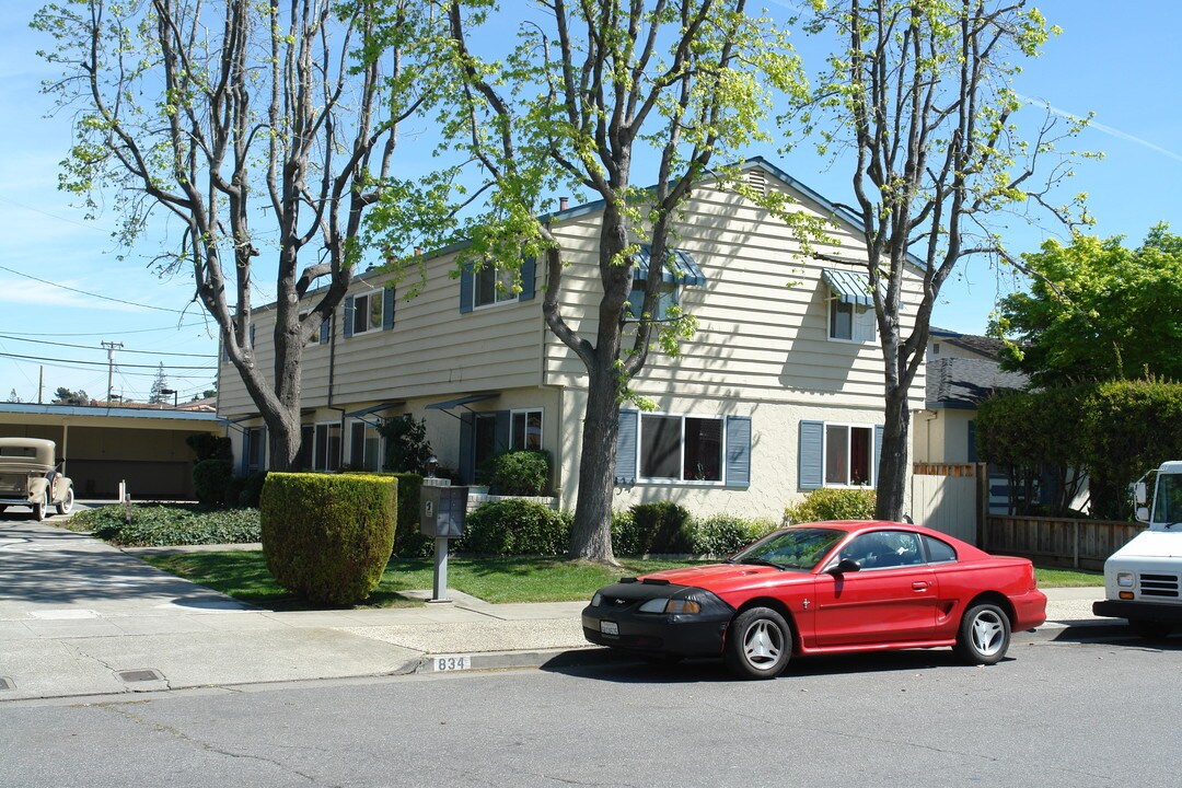 834 Opal Dr in San Jose, CA - Building Photo