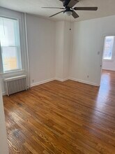 907 N Duke St, Unit 1 in York, PA - Building Photo - Building Photo