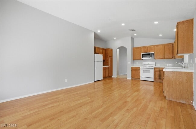 property at 5555 Airview Ct