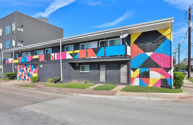 1840 Richmond Ave. photo'