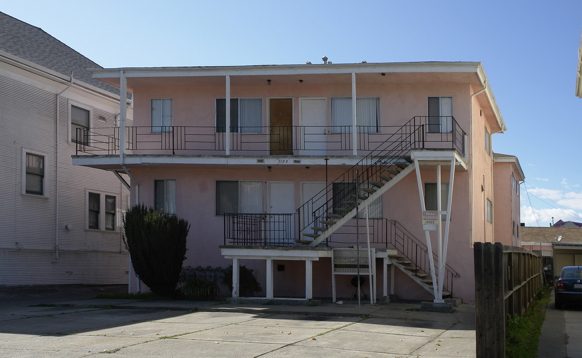 1109 Linden St in Oakland, CA - Foto de edificio