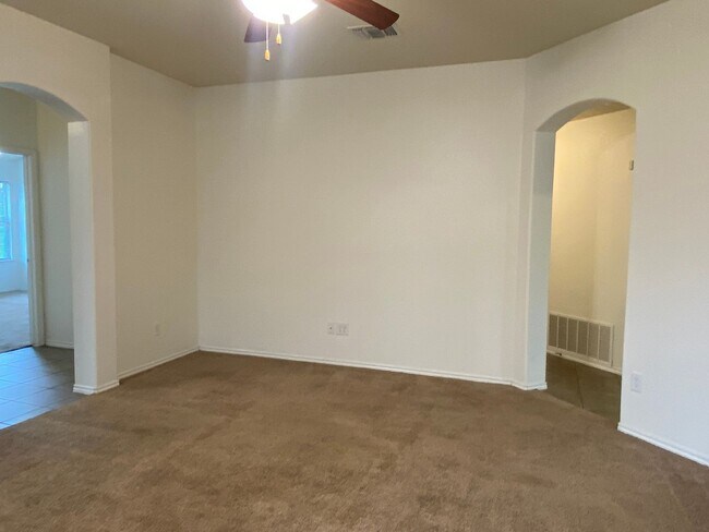 6011 Ambrose Cir in Temple, TX - Building Photo - Building Photo
