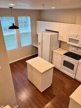 6123 S 232nd St in Kent, WA - Building Photo - Building Photo