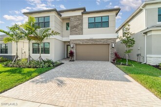 20587 Fair Oak Ln in Estero, FL - Foto de edificio - Building Photo