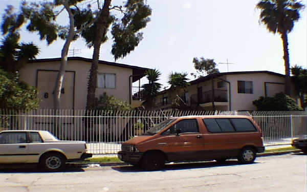 644 Indiana Ave in Venice, CA - Foto de edificio