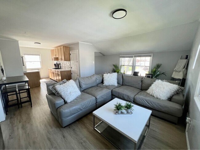 3636 S 47th St, Unit 3638