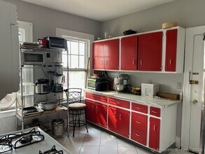 249 Highland St in New Haven, CT - Building Photo - Building Photo