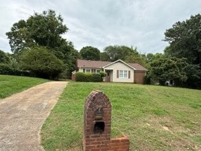 9413 Split Rail Ln in Charlotte, NC - Building Photo - Building Photo