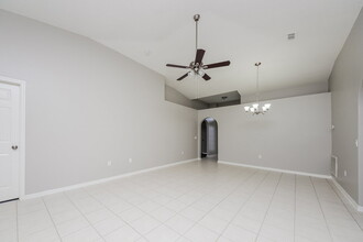 3241 Hunters Chase Loop in Kissimmee, FL - Building Photo - Building Photo