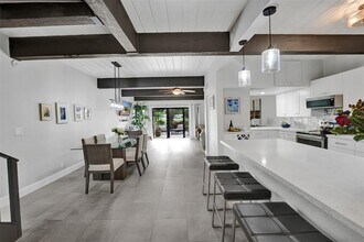 700 E Coco Plum Cir in Plantation, FL - Building Photo - Building Photo