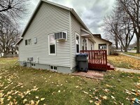 820 N Cedar St in Luverne, MN - Building Photo - Building Photo