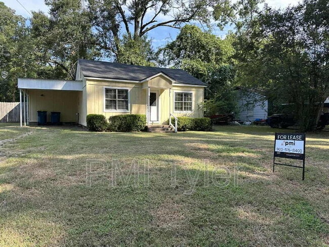 property at 427 Turkey Creek Dr