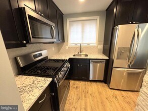 3512 Gunston Rd in Alexandria, VA - Building Photo - Building Photo