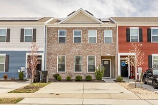 317 Stream Valley Ct in Salisbury, MD - Building Photo