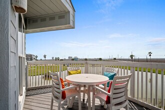 6275 TX-361 in Port Aransas, TX - Building Photo - Building Photo