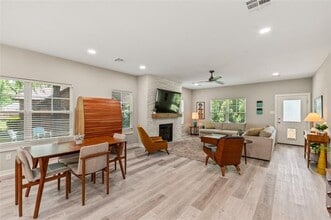 103 Idlewood Rd in Enchanted Oaks, TX - Building Photo - Building Photo