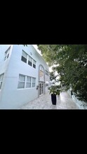 1550 Drexel Ave, Unit 103 in Miami Beach, FL - Foto de edificio - Building Photo
