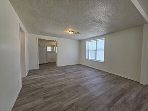 240 S Draper Ave in Shawnee, OK - Building Photo - Building Photo