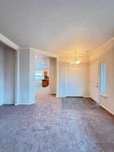 322 S Young St in Kennewick, WA - Building Photo - Building Photo