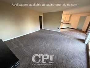 1921 Teresa Way in Kelso, WA - Building Photo - Building Photo