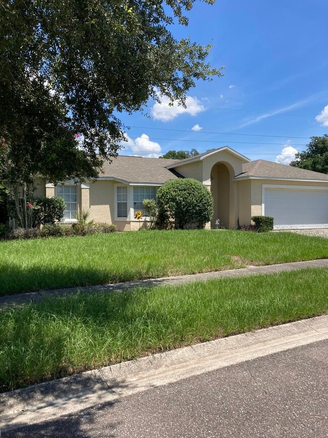 867 Lake Jackson Cir in Apopka, FL - Building Photo - Building Photo