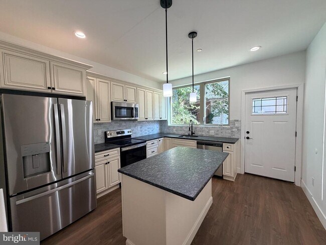property at 5520 Walton Ave