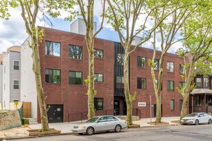 The Ace of the Diamond Collective in Philadelphia, PA - Building Photo