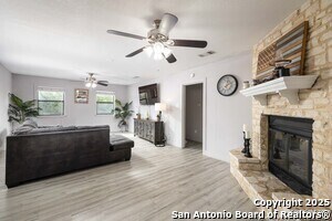 1267 E Common St in New Braunfels, TX - Building Photo - Building Photo