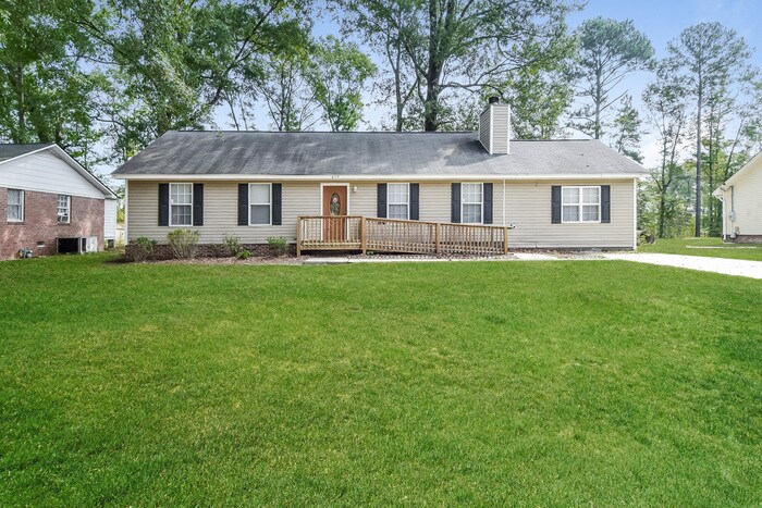 419 Old Plantation Dr in West Columbia, SC - Building Photo