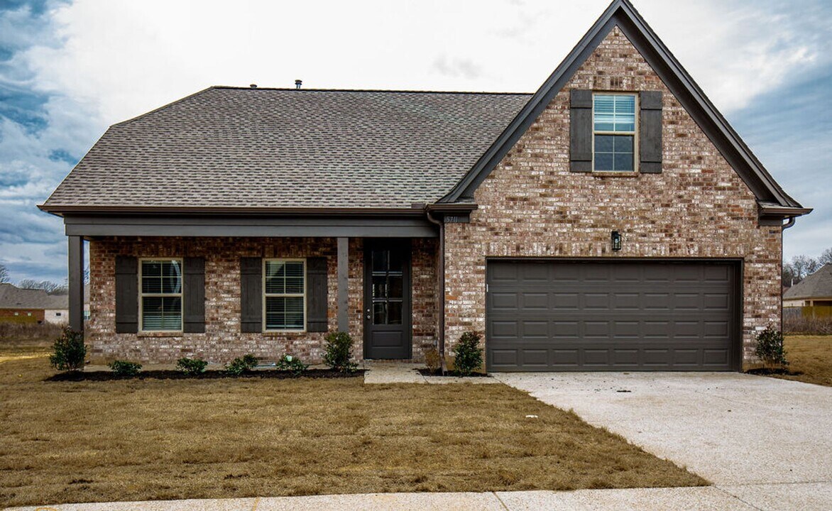 5711 Tucker Lndg in Horn Lake, MS - Building Photo