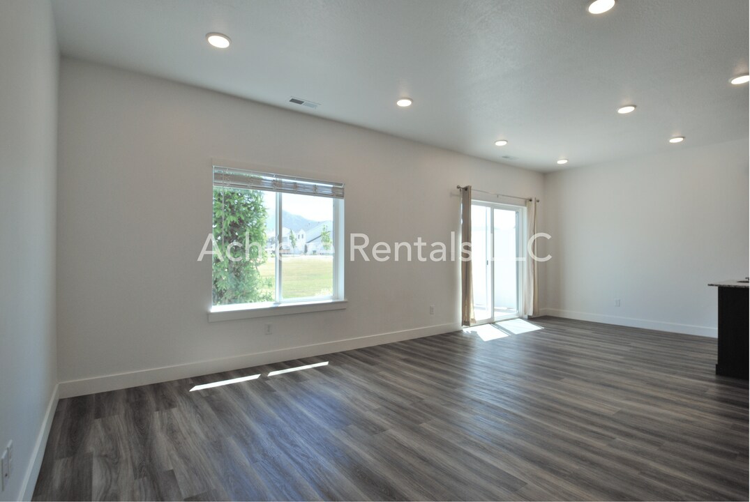 1840 S 1280 W in Logan, UT - Building Photo