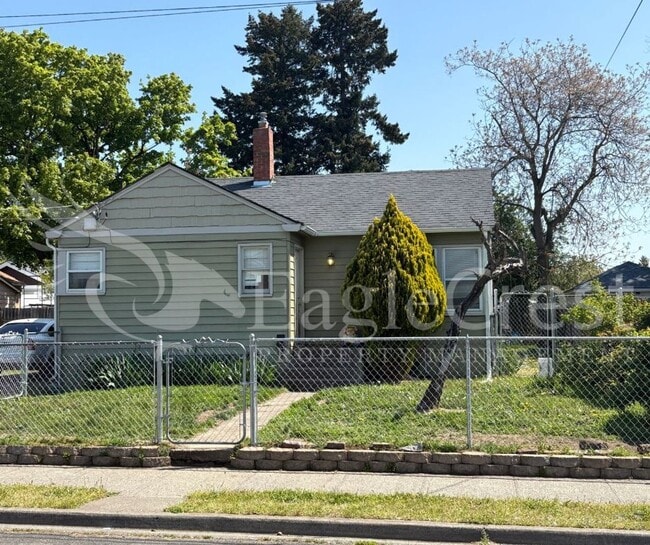 property at 520 N Blue St