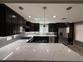 1553 Daniels St in Manteca, CA - Building Photo - Building Photo
