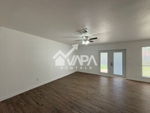 9702 Hidden Ledge in San Antonio, TX - Building Photo - Building Photo