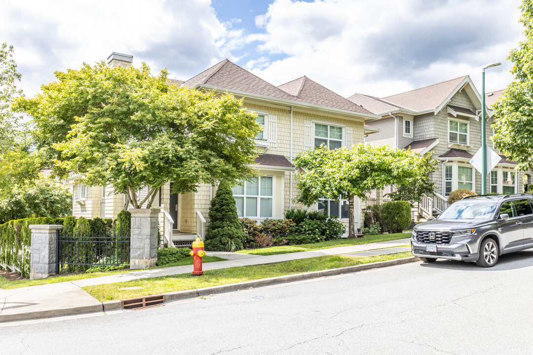 1400 Marguerite St in Coquitlam, BC - Building Photo