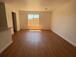 5880 S Del Moral Blvd in Tucson, AZ - Foto de edificio - Building Photo