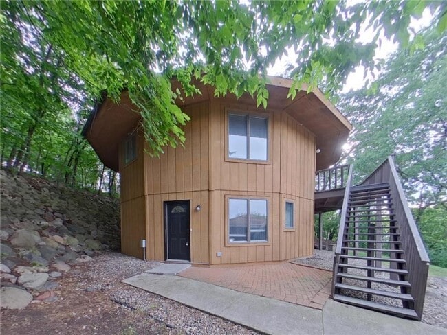 property at 805 Garrison Ct