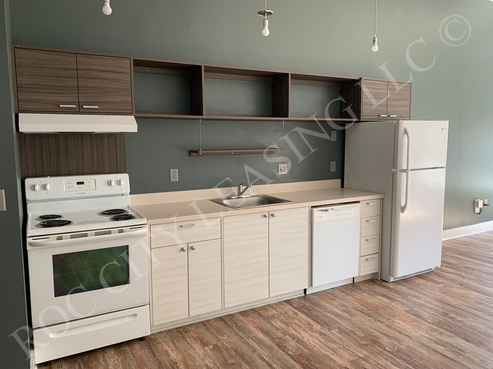 Hive@155 and Hive Andrews in Rochester, NY - Building Photo